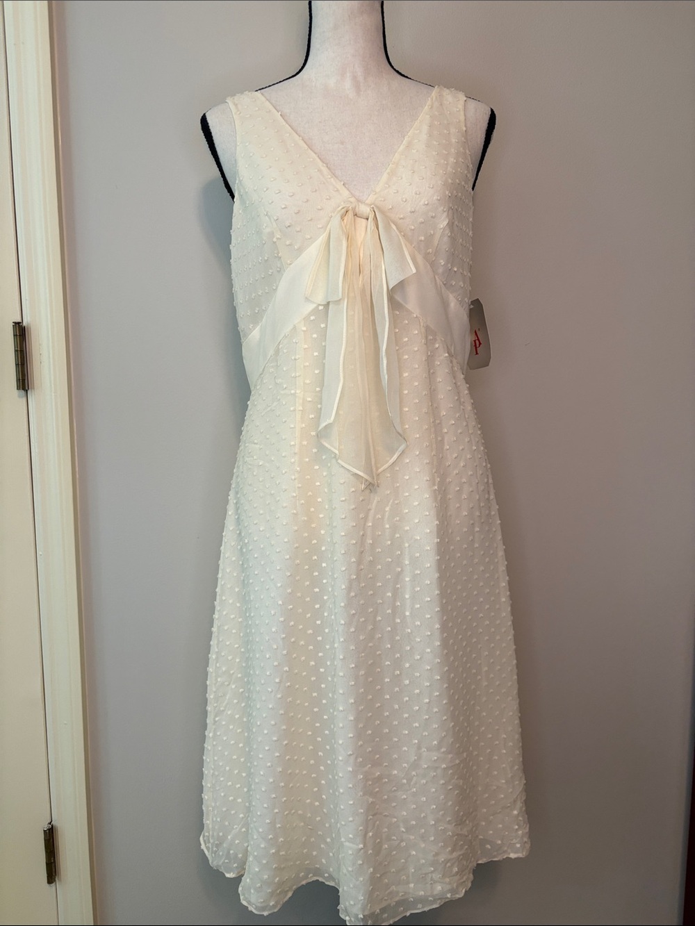 Y2K Adrianna Papell Silk Swiss Dots Sleeveless Cream Dress size 8 NWT